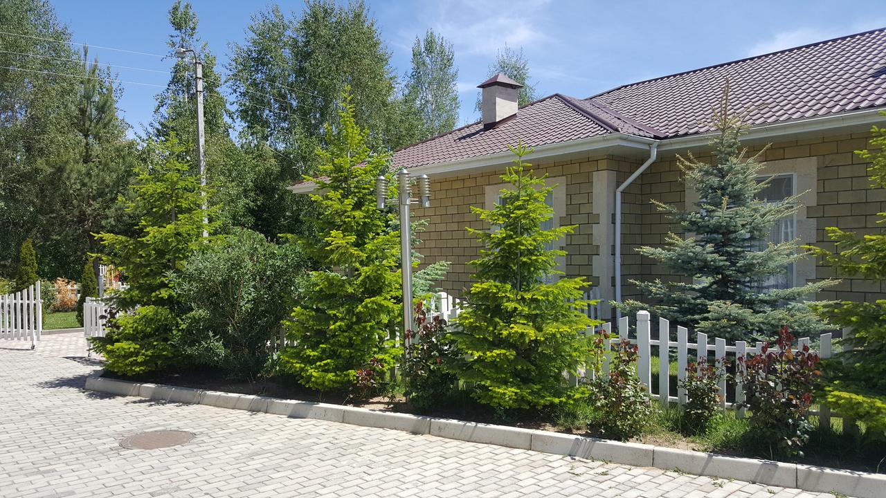 Karven Four Seasons Otel Chon-Sary-Oy Dış mekan fotoğraf